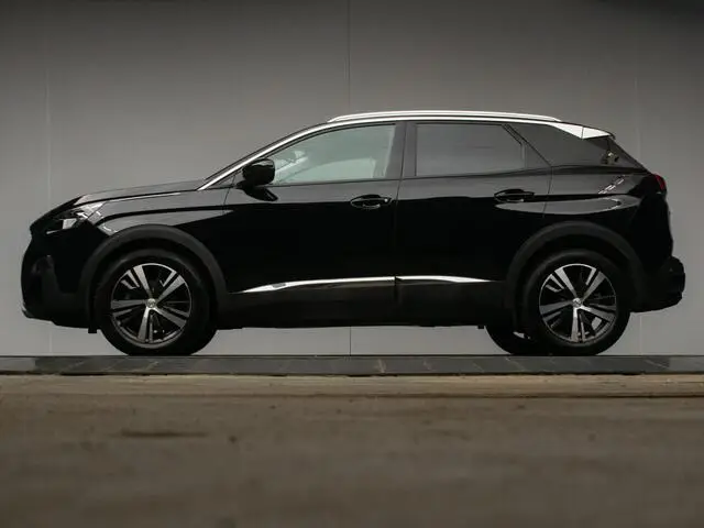 Photo 1 : Peugeot 3008 2019 Petrol