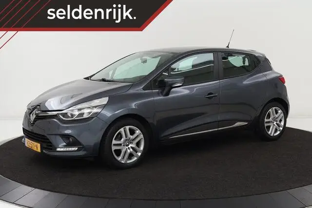 Photo 1 : Renault Clio 2017 Petrol