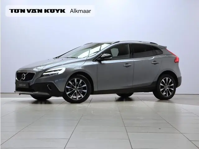 Photo 1 : Volvo V40 2018 Petrol