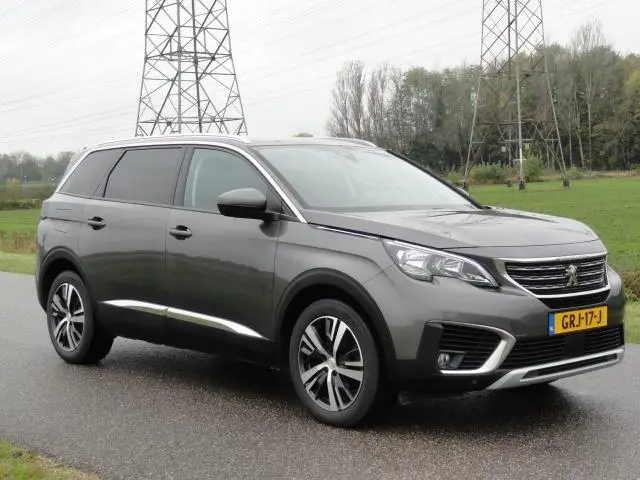 Photo 1 : Peugeot 5008 2019 Petrol