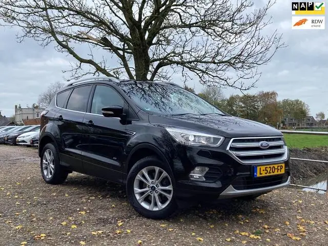 Photo 1 : Ford Kuga 2017 Petrol