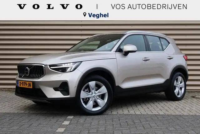 Photo 1 : Volvo Xc40 2023 Hybrid