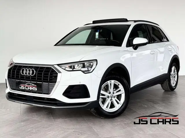 Photo 1 : Audi Q3 2019 Petrol