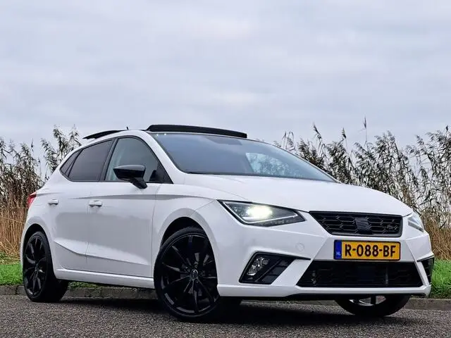 Photo 1 : Seat Ibiza 2018 Essence