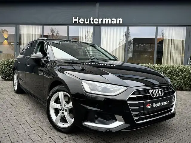 Photo 1 : Audi A4 2020 Hybrid