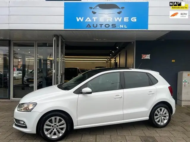 Photo 1 : Volkswagen Polo 2017 Petrol