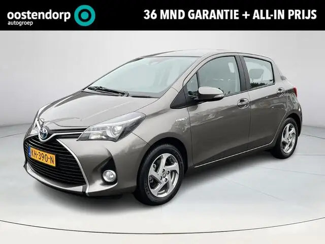 Photo 1 : Toyota Yaris 2016 Hybrid