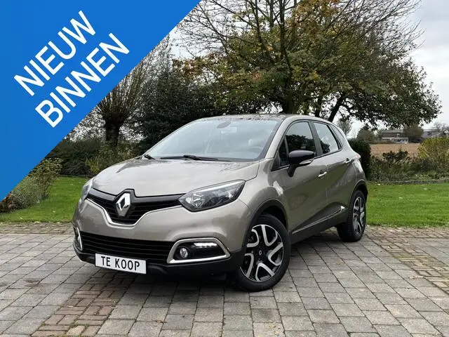 Photo 1 : Renault Captur 2015 Petrol