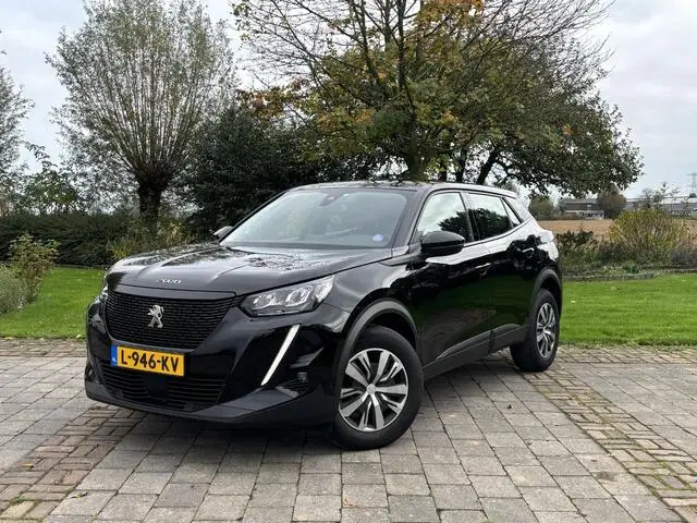 Photo 1 : Peugeot 2008 2021 Petrol