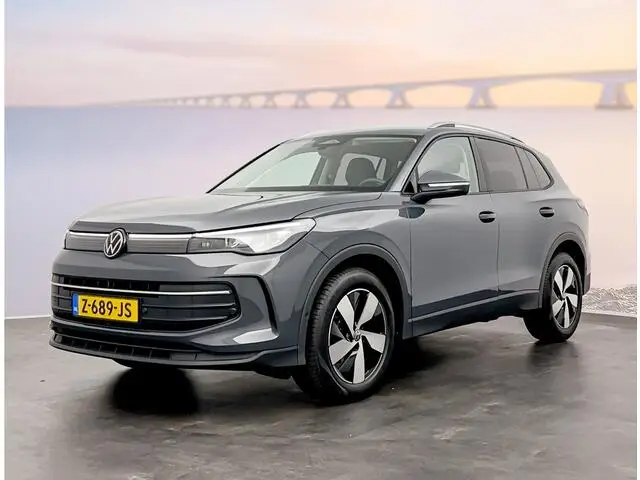 Photo 1 : Volkswagen Tiguan 2024 Hybrid