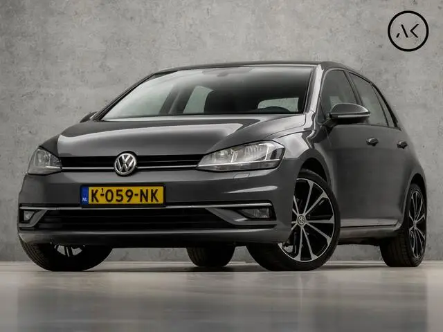 Photo 1 : Volkswagen Golf 2020 Petrol