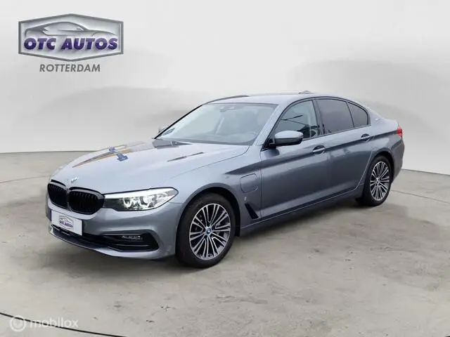 Photo 1 : Bmw Serie 5 2019 Hybrid