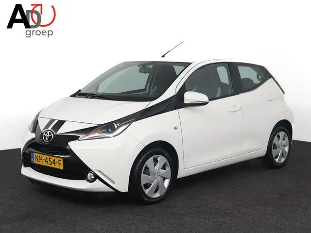 Photo 1 : Toyota Aygo 2017 Petrol