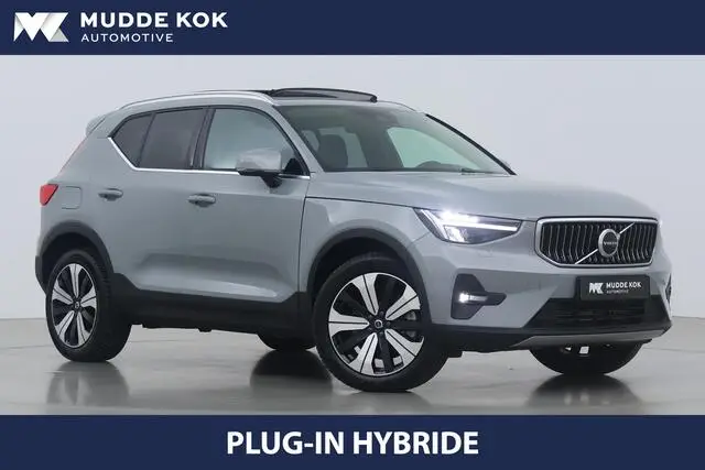 Photo 1 : Volvo Xc40 2023 Hybrid