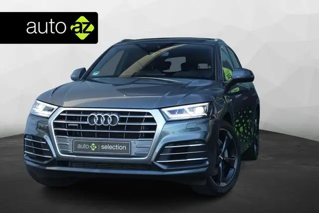 Photo 1 : Audi Q5 2020 Hybride