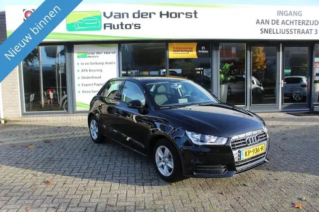 Photo 1 : Audi A1 2016 Petrol