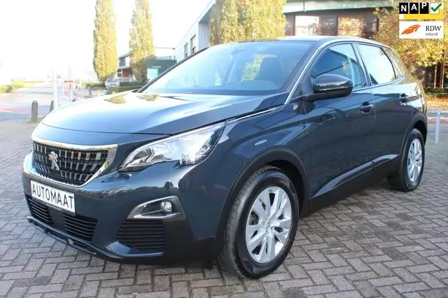 Photo 1 : Peugeot 3008 2020 Essence