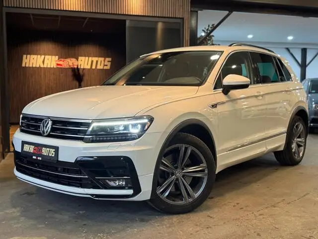 Photo 1 : Volkswagen Tiguan 2017 Petrol