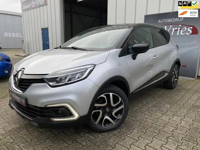 Photo 1 : Renault Captur 2017 Essence