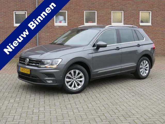 Photo 1 : Volkswagen Tiguan 2019 Essence