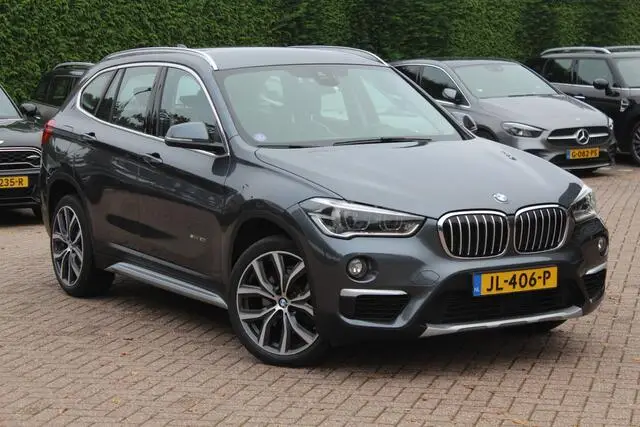 Photo 1 : Bmw X1 2016 Petrol