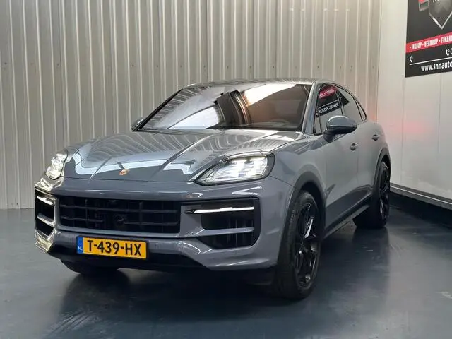 Photo 1 : Porsche Cayenne 2023 Hybrid