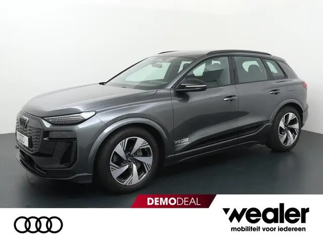 Photo 1 : Audi E-tron 2024 Electric