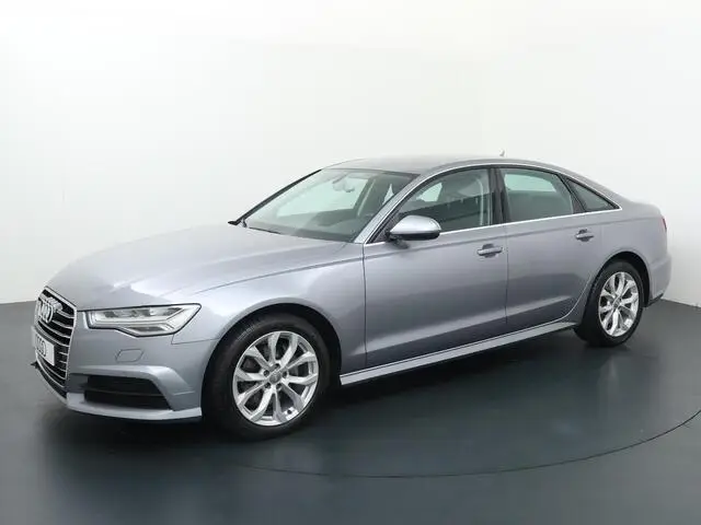 Photo 1 : Audi A6 2019 Essence