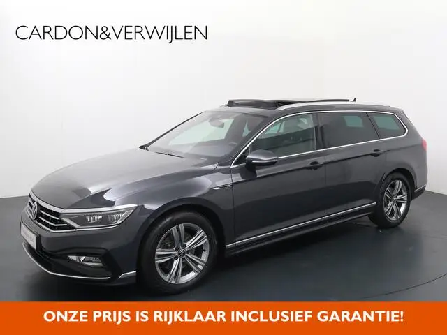 Photo 1 : Volkswagen Passat 2020 Petrol