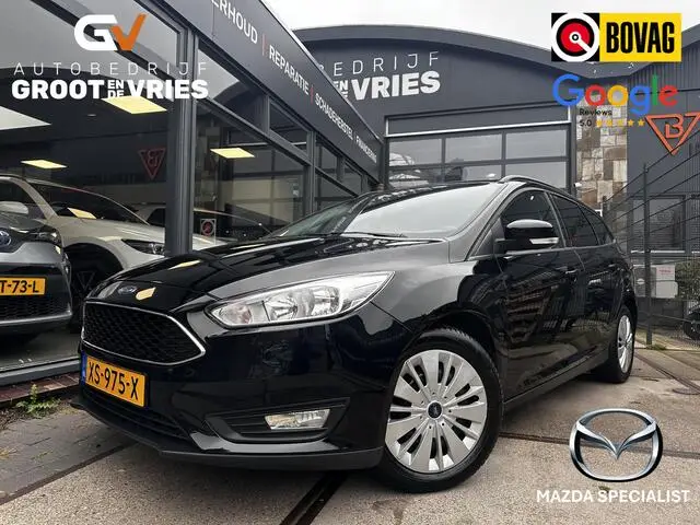 Photo 1 : Ford Focus 2018 Petrol