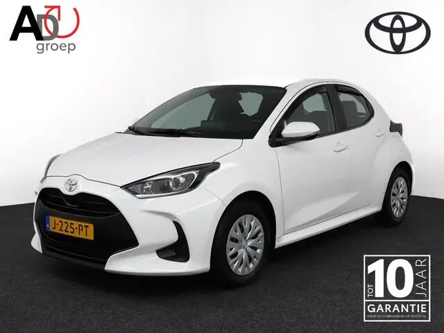 Photo 1 : Toyota Yaris 2020 Petrol