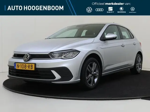 Photo 1 : Volkswagen Polo 2021 Essence