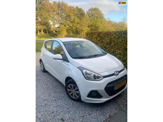 Photo 1 : Hyundai I10 2015 Petrol