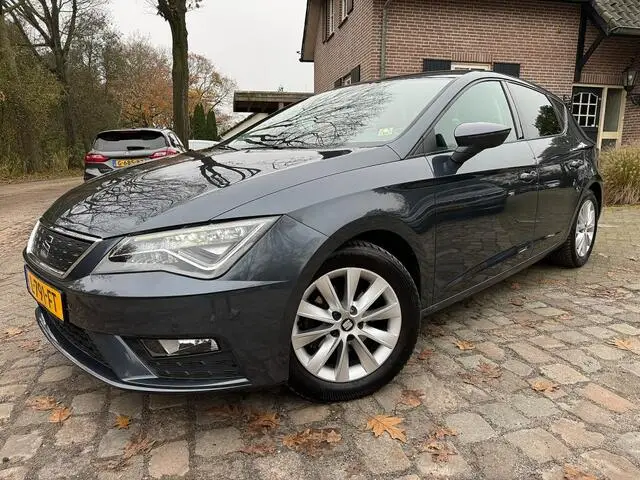 Photo 1 : Seat Leon 2019 Petrol