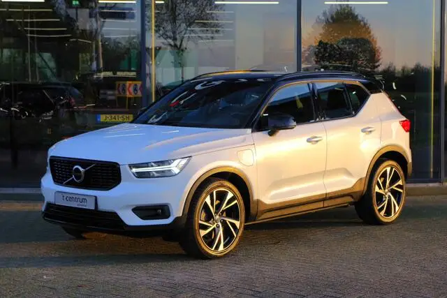 Photo 1 : Volvo Xc40 2021 Hybride