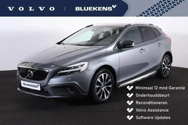 Photo 1 : Volvo V40 2019 Petrol