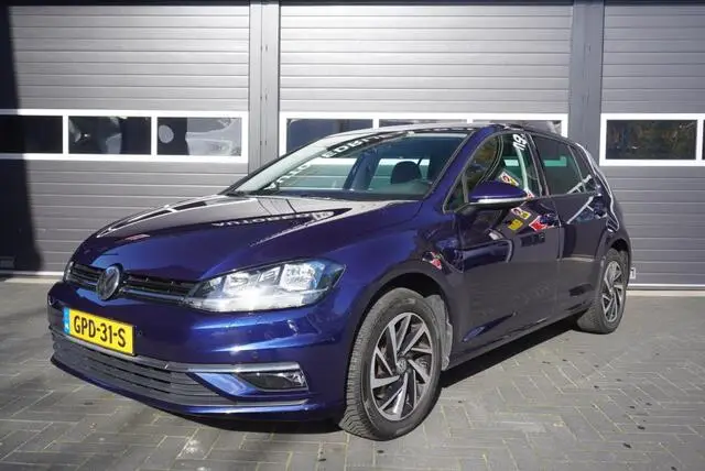 Photo 1 : Volkswagen Golf 2018 Petrol