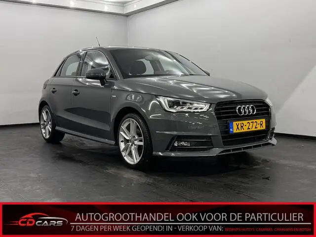 Photo 1 : Audi A1 2015 Essence