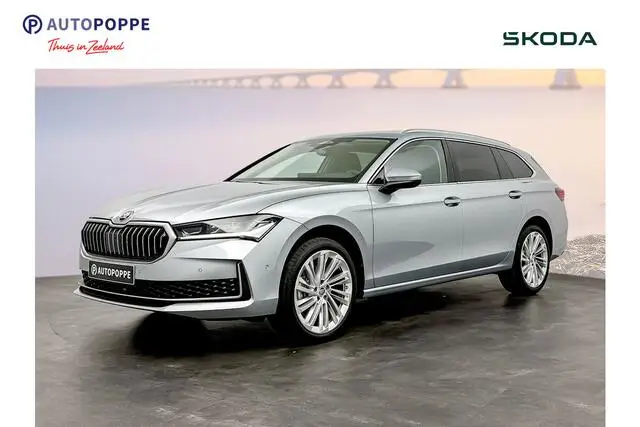 Photo 1 : Skoda Superb 2024 Hybride