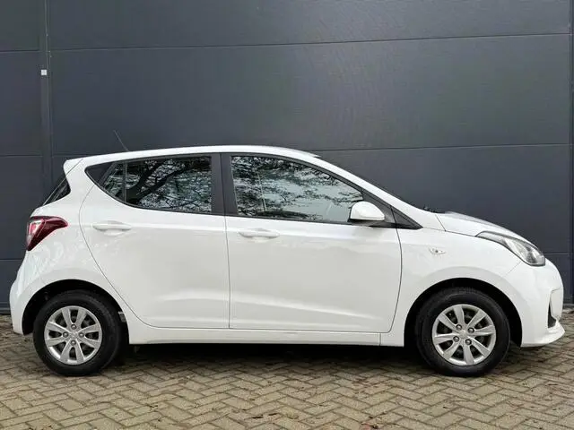 Photo 1 : Hyundai I10 2018 Petrol