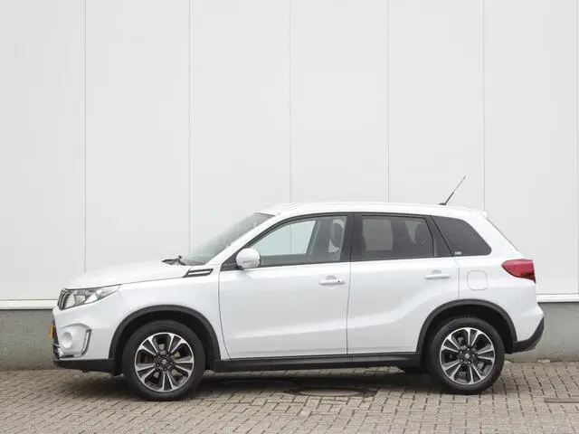 Photo 1 : Suzuki Vitara 2019 Petrol