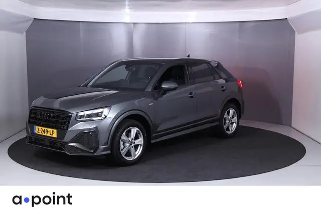 Photo 1 : Audi Q2 2024 Petrol