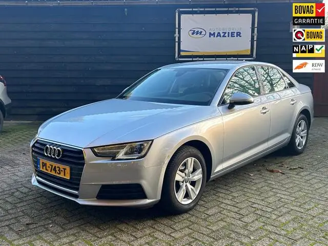 Photo 1 : Audi A4 2017 Petrol