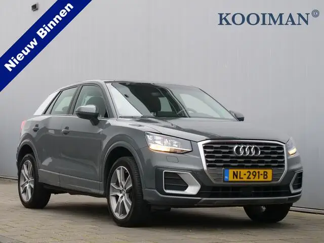 Photo 1 : Audi Q2 2017 Petrol