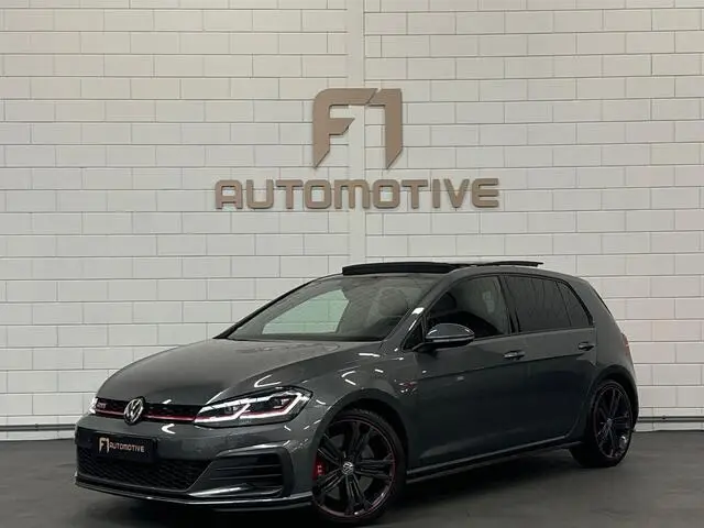 Photo 1 : Volkswagen Golf 2019 Essence