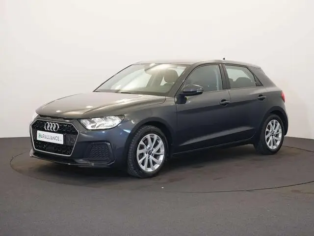 Photo 1 : Audi A1 2023 Essence