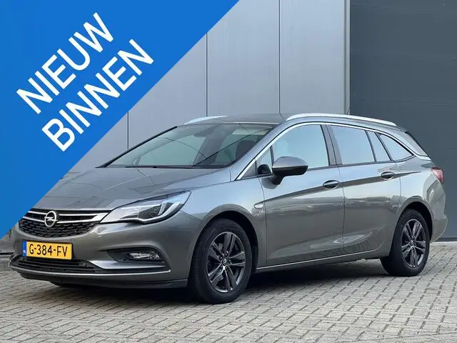 Photo 1 : Opel Astra 2019 Essence