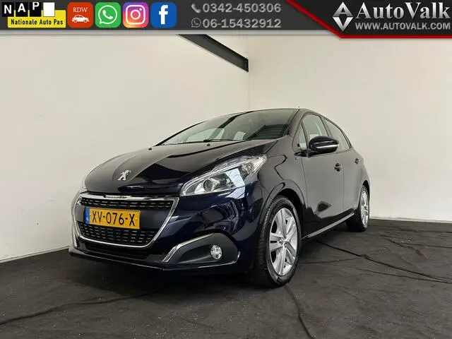 Photo 1 : Peugeot 208 2019 Petrol