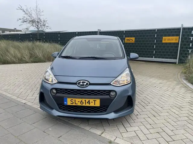 Photo 1 : Hyundai I10 2018 Essence