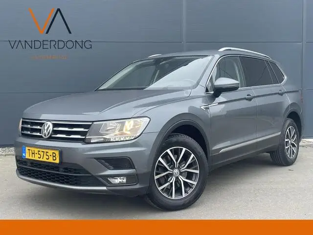 Photo 1 : Volkswagen Tiguan 2018 Essence